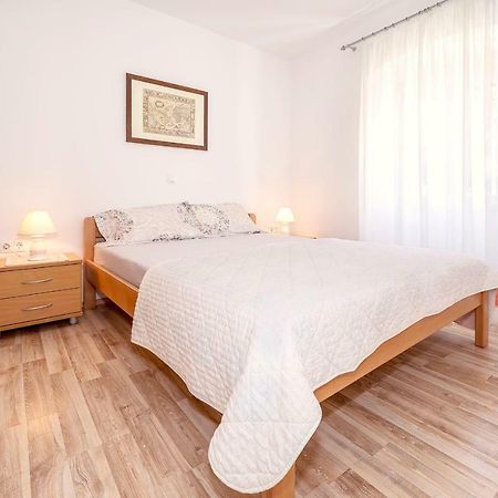 Apartments Dumica Малинска Экстерьер фото