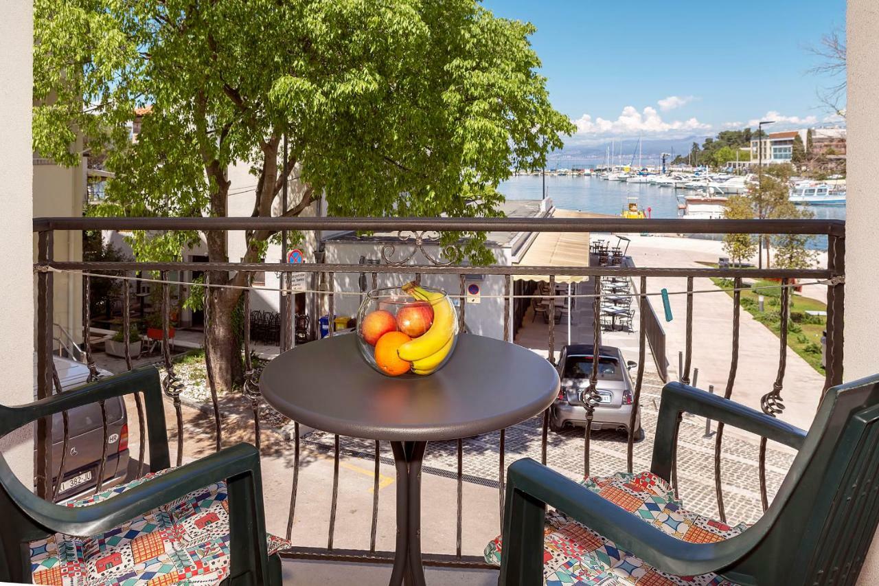 Apartments Dumica Малинска Экстерьер фото