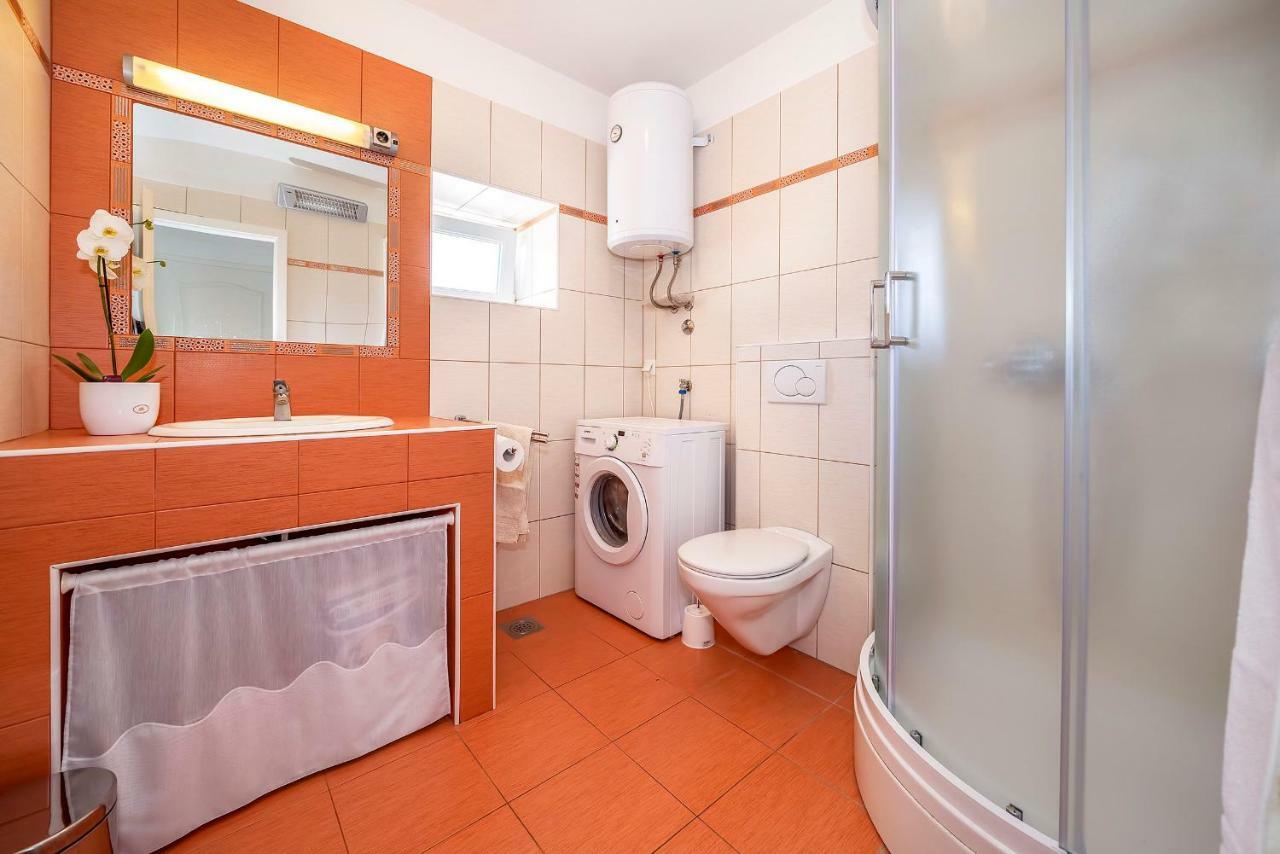 Apartments Dumica Малинска Экстерьер фото